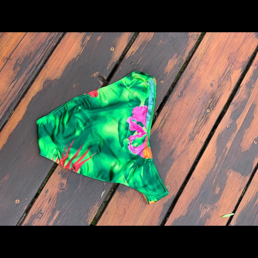 Escada Bikini Buttom Size 6